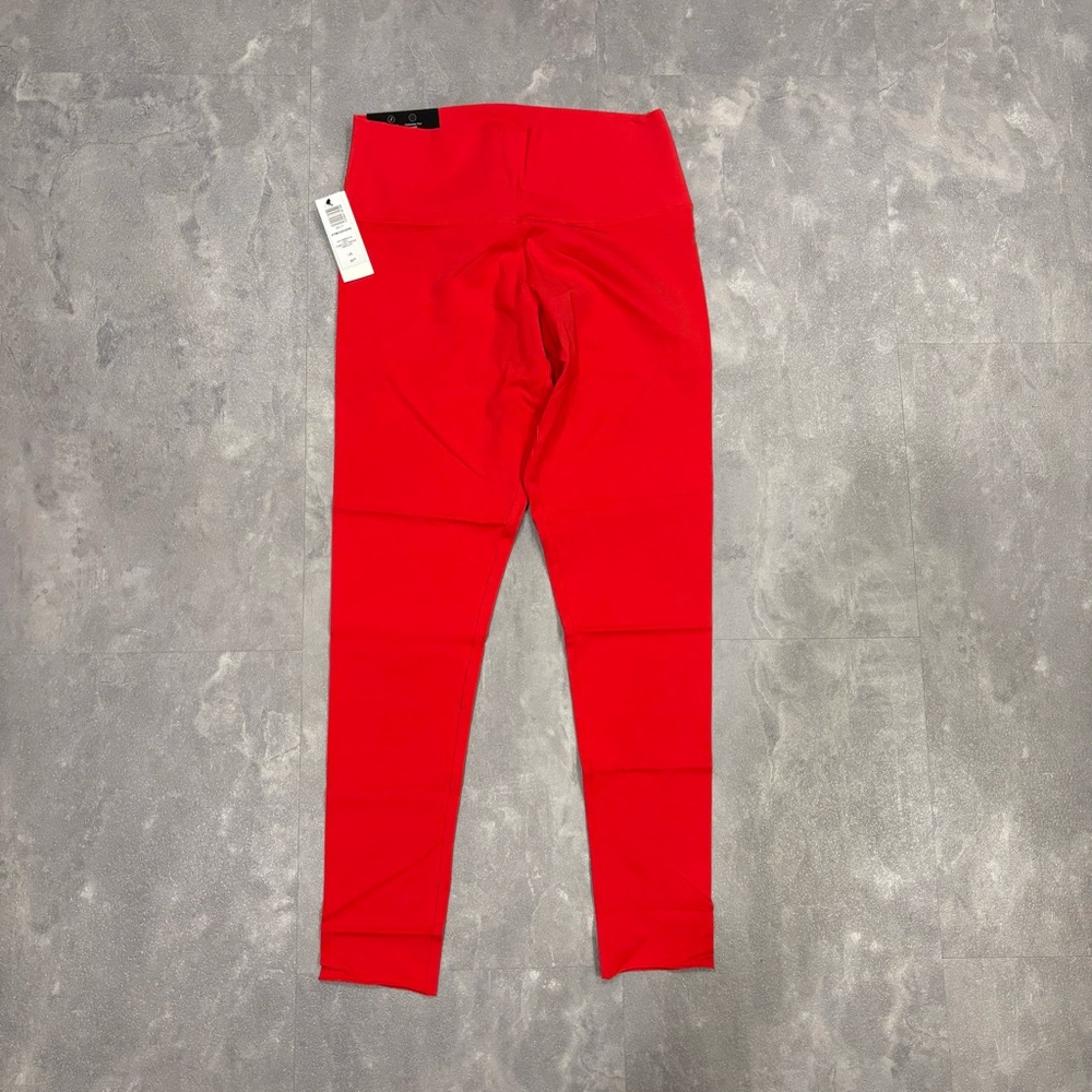TNA Aritzia Atmosphere Hibiscus Red High Waist 7/8 Legging Size Large NWT - Picture 3 of 8
